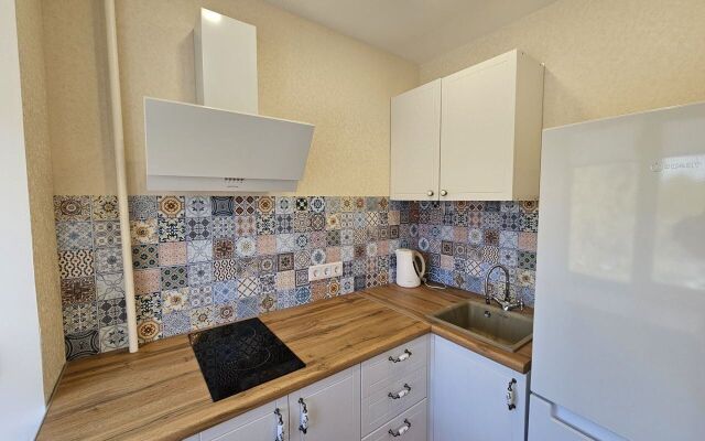 Na Ulitse Melnikayte 90A Flat