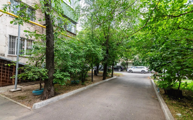 3-K v Tsentre Almaty Flat