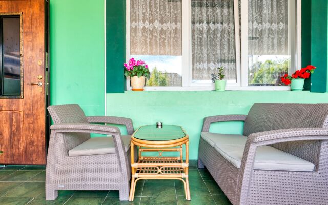 Vosmoe Nebo Hotel