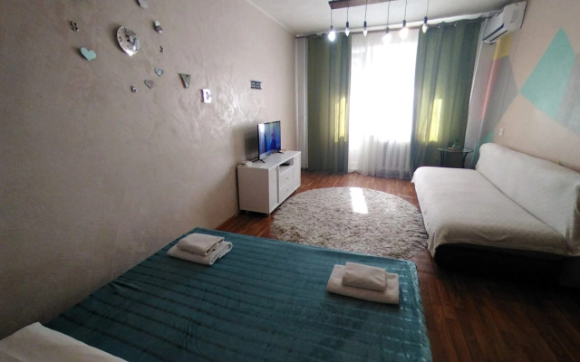 Na Entuziastov 37 Apartments