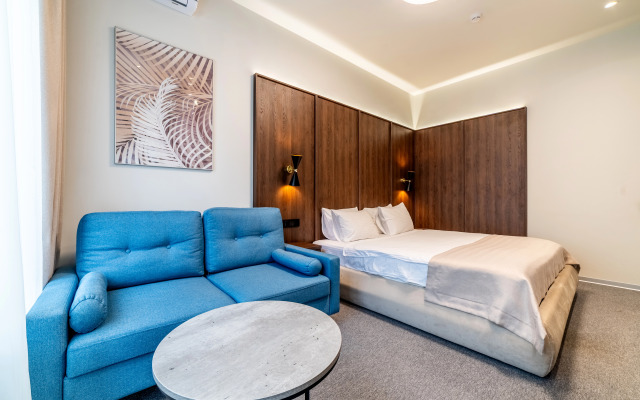 Elpida Hotel