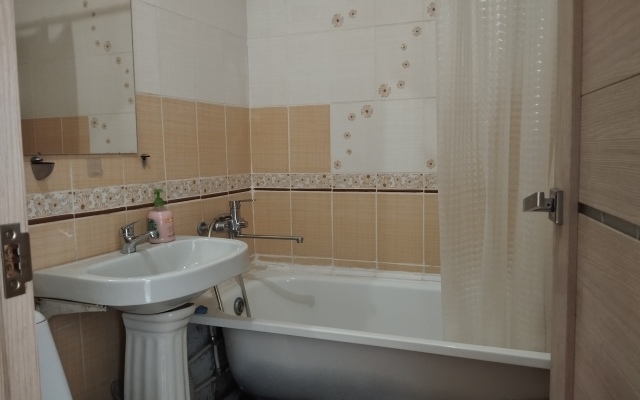 U Avto I Zhd Vokzalov Flat