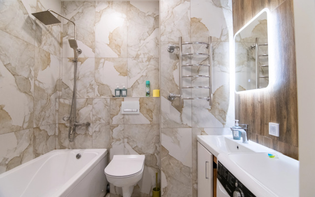 V Tikhom Rayone Na Dvoikh Apartments