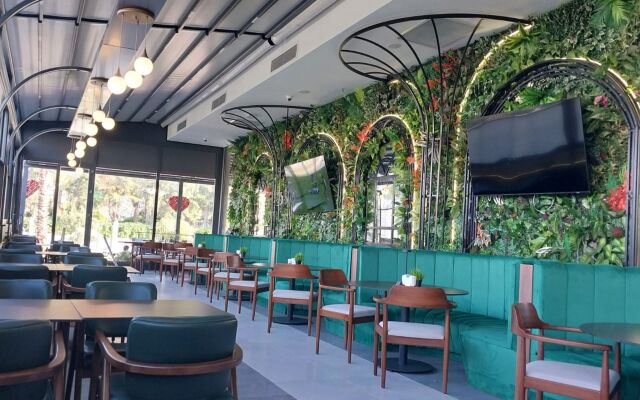 Alice Hotel Antalya