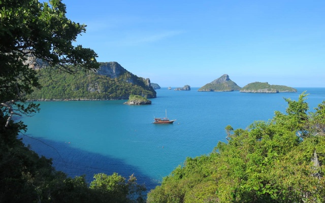 Chaweng Bayview Resort Hotel