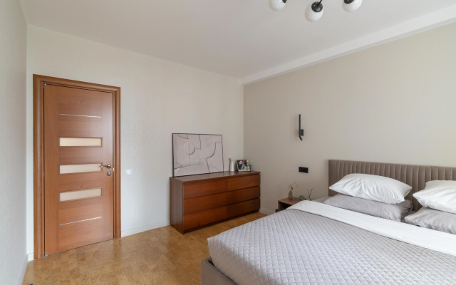 Квартира Трехкомнатная у парка 300-летия с кондиционером