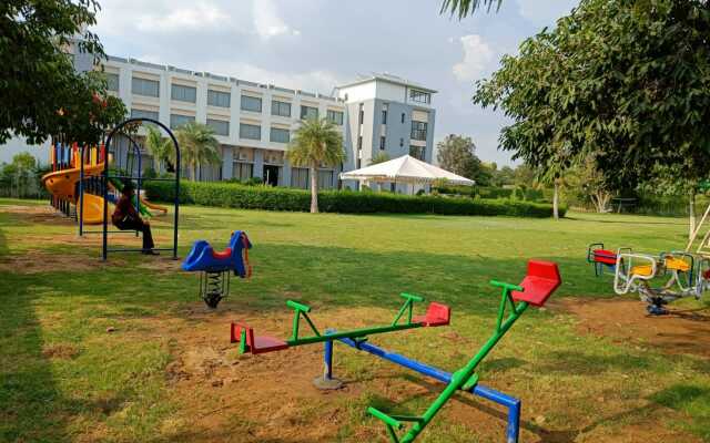 Savitri Resorts Pushkar Hotel