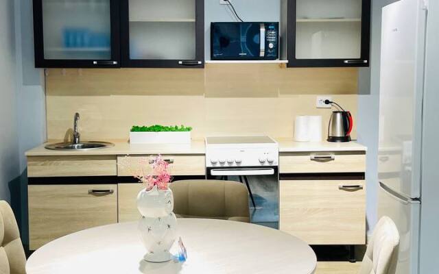 Uyutnaya Yevrodvushka 5 minyt ot Zh/d vokzala Flat