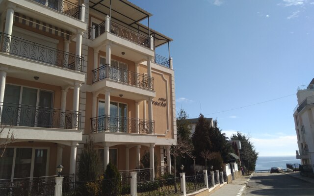 Villa Gratsiya Apartments