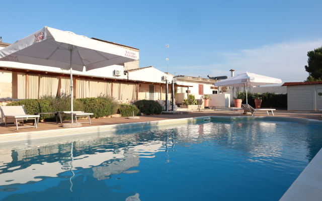 Agriturismo Masseria Alberotanza B&B and Restaurant BeBreakfast