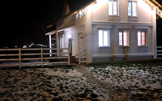 Частный дом Белый дом