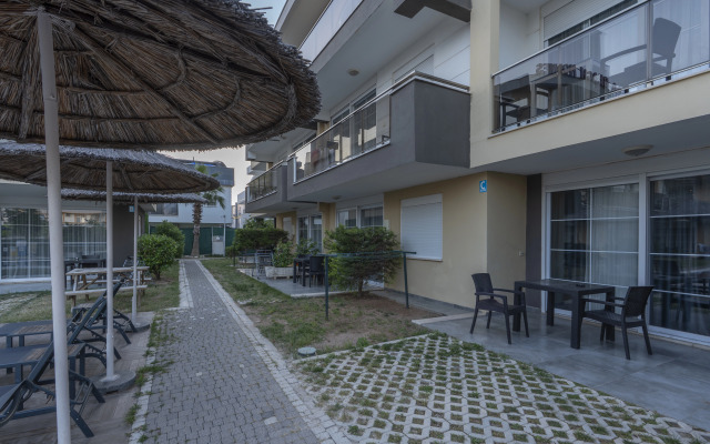 Lara Beach Homes