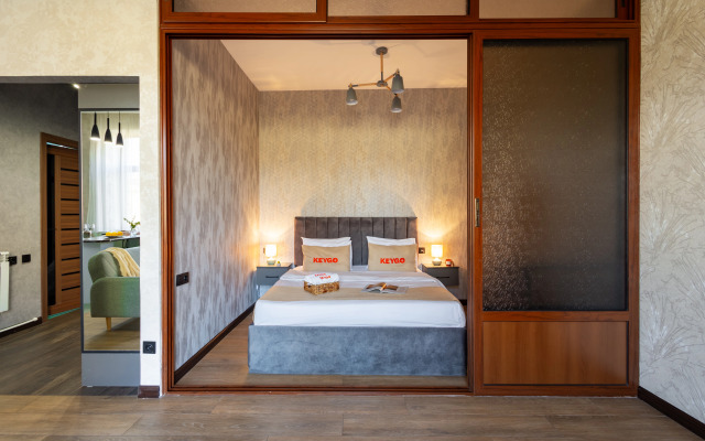 KeyGo #0034, 1 Bedroom, Balcony, City Center Apartments