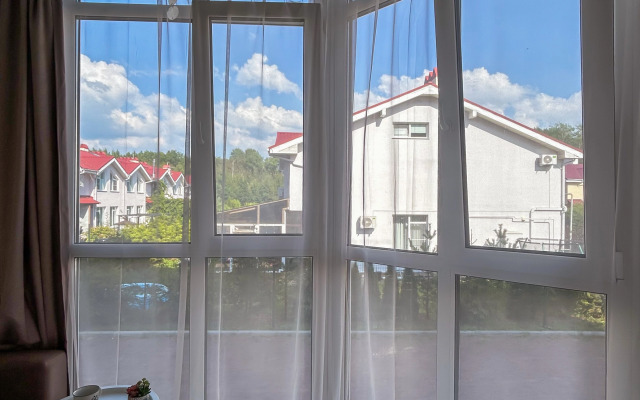 Dvukhetazhnaya Semeyny Uyut Flat