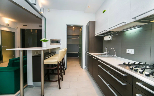 V Samom Tsentre Goroda Apartment
