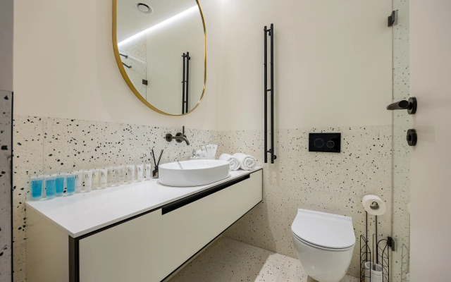 Апартаменты 3х к. на Поклонной 9