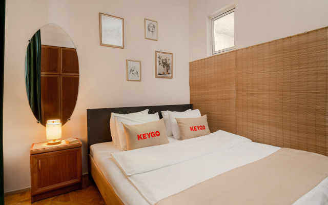 Prostornaya Kvartira s 1 Spalney Keygo 0177 Apartments