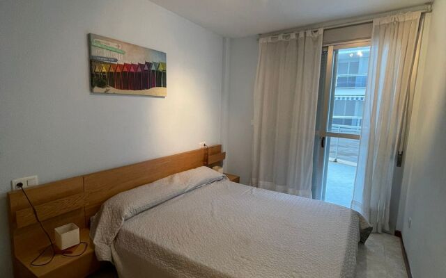 Апартаменты Mont-Roig Del Camp