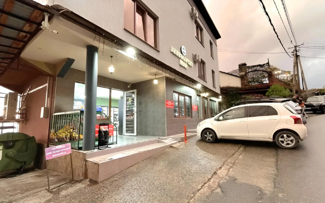 Апартаменты с видом на море и горы