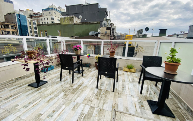 Ten Rooms Istanbul Hotel - Adults Only
