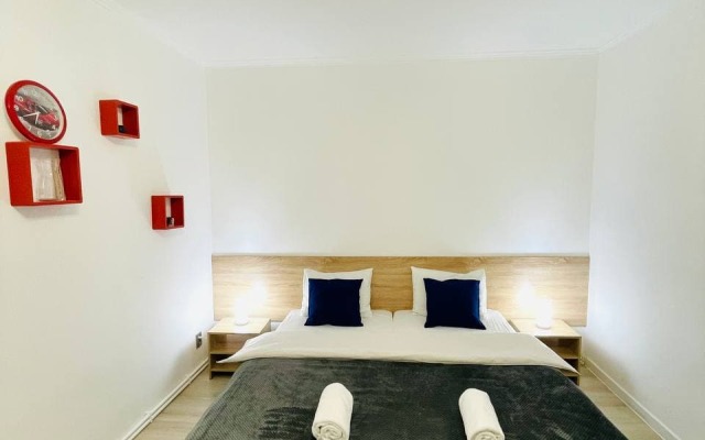 MAXI na Zelenovskoj Apartments