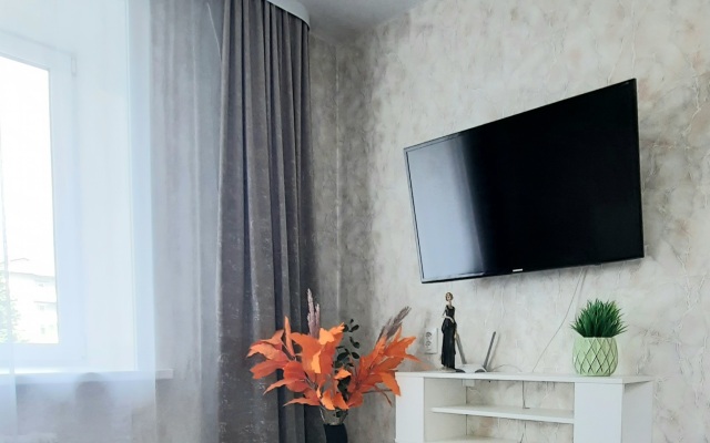Flat U Ozera