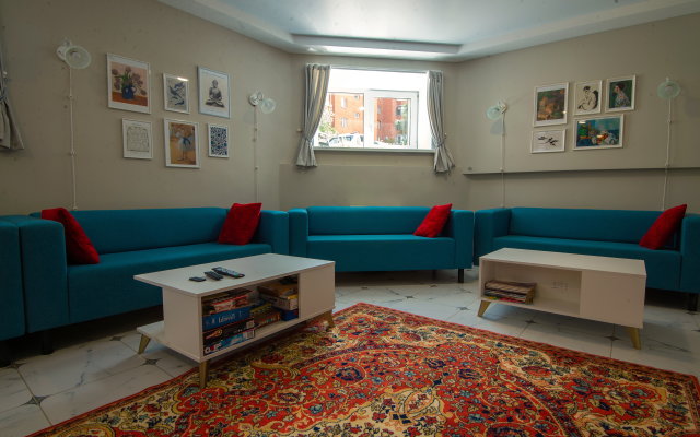 Hostel Kak doma i tocka