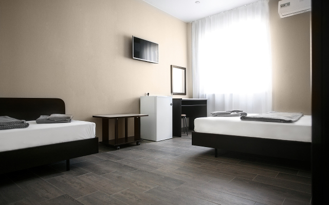 Diamond Delux Guest House