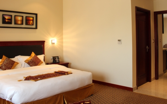 Warwick Al Jubail Hotel