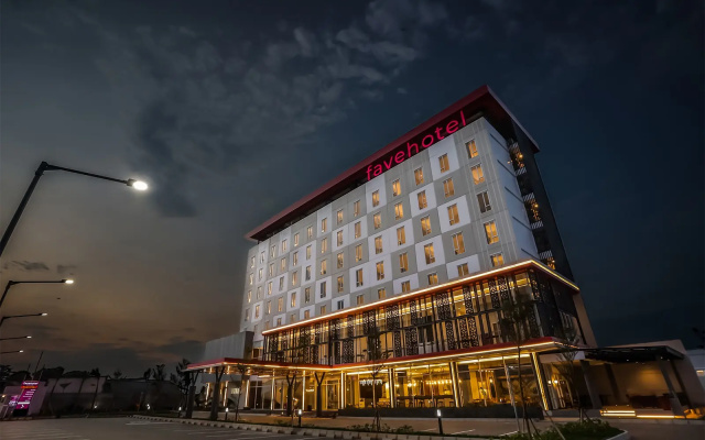 Отель Favehotel Pamanukan