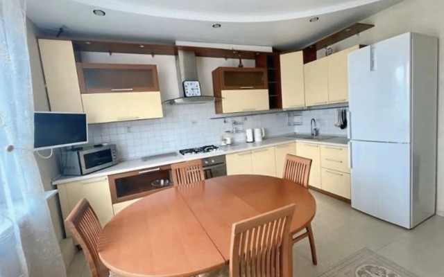 Prostornaya V Tsentre Goroda Flat