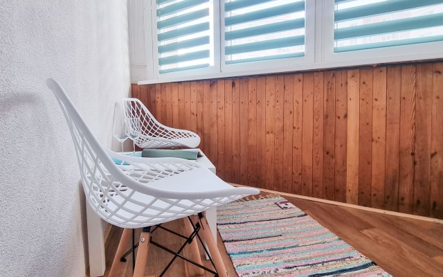Lovelyhome39 u poyuschikh fontanov Apartments