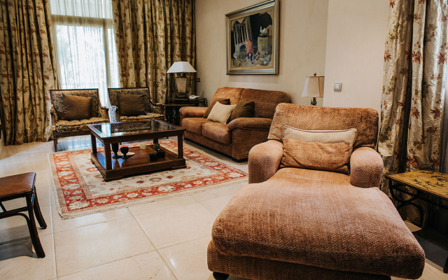 Luxury King Villa Apartments