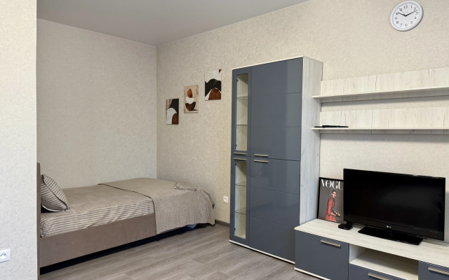 Elegantnaya Yevro 2 U Platonovskogo Flat