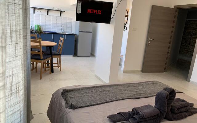 Maya Luxury Guest House