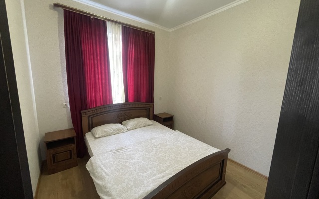 Tsentralnyij Guest House