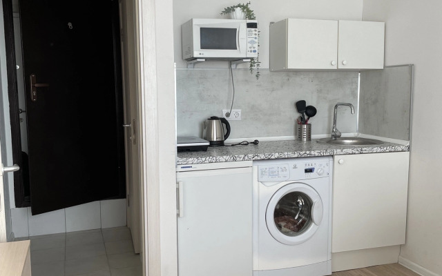 Na Ulitse Lyotchika Ulyyanina 3A Flat