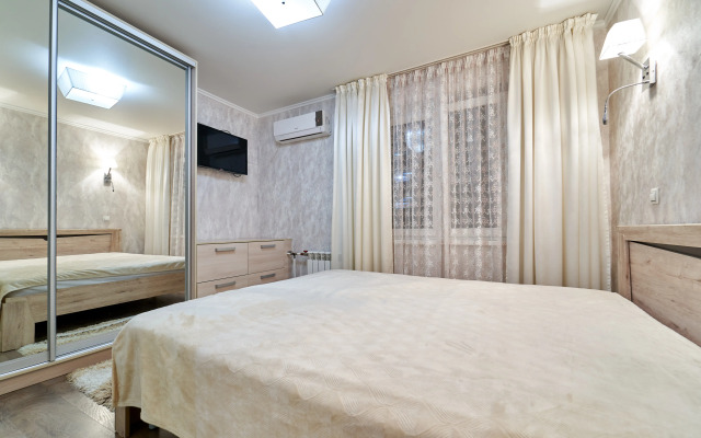 Апартаменты на Островского 37