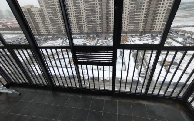 Na ulitse Tikhoy Flat