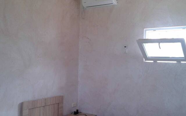 Achi Guest House
