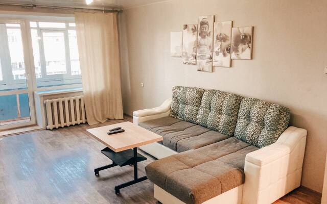 Апартаменты Четырехкомнатная Квартира на Первомайской