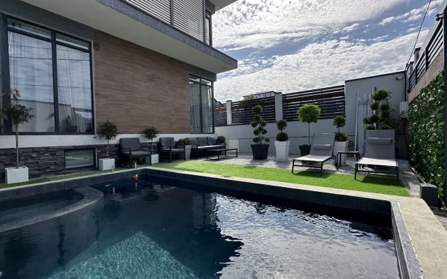 V2 Guest house