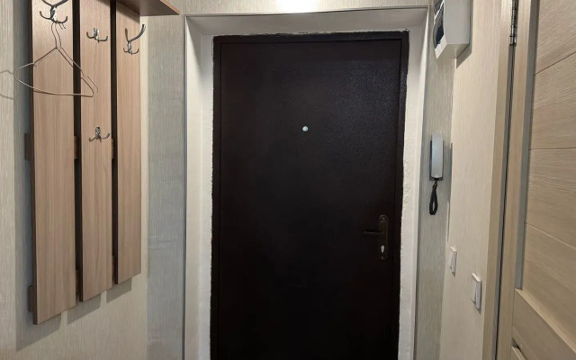 Uyutnaya S Vidom Na Reku, Barguzin, Aeroport Flat