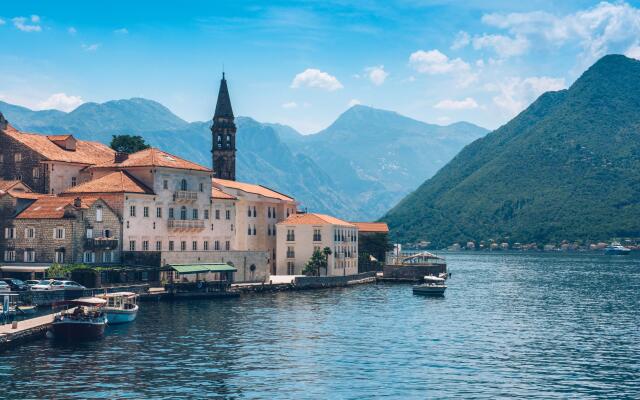 Heritage Grand Perast