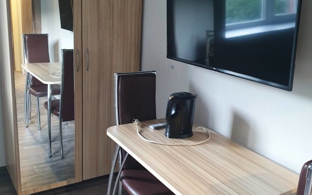 Na Novo-Revolyutsionnoy Guest House