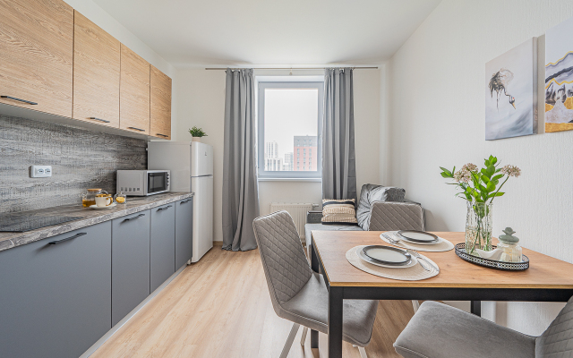 Квартира Стильная Квартира с Панорамными окнами в Академическом Районе