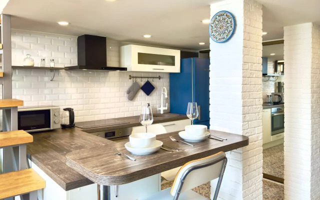 Dvukhyarusnye s yevroremontom Apartments