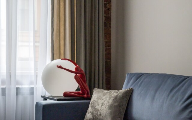 Квартира Трехкомнатная на Канале Грибоедова