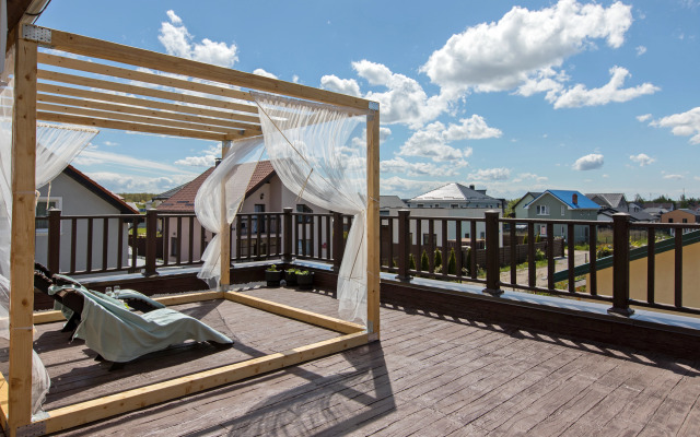 Studiya s Terrasoy Private House