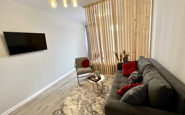 Sovremennaya Lakonichnaya Kvartira Ryadom S Fontanom I Skverom Geroyev Apartments
